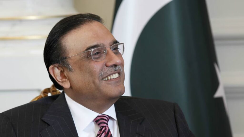 Asif Ali Zardari: క్షీణించిన అసిఫ్ అలీ జర్దారీ ఆరోగ్యం..ఆస్ప‌త్రిలో చేరిక