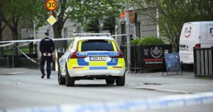 స్వీడన్‌లో పేలిన తుపాకీలు.. ముగ్గురు మృతి!