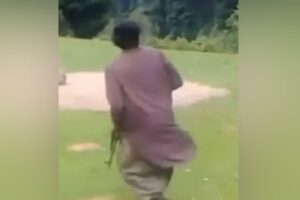 పహల్గాం ఉగ్ర‌వాది ఫొటో బ‌య‌ట‌కు.. సోషల్ మీడియాలో వైర‌ల్‌!