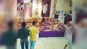 పెళ్లిరోజున డాన్స్ చేస్తూ కుప్పకూలిన భర్త