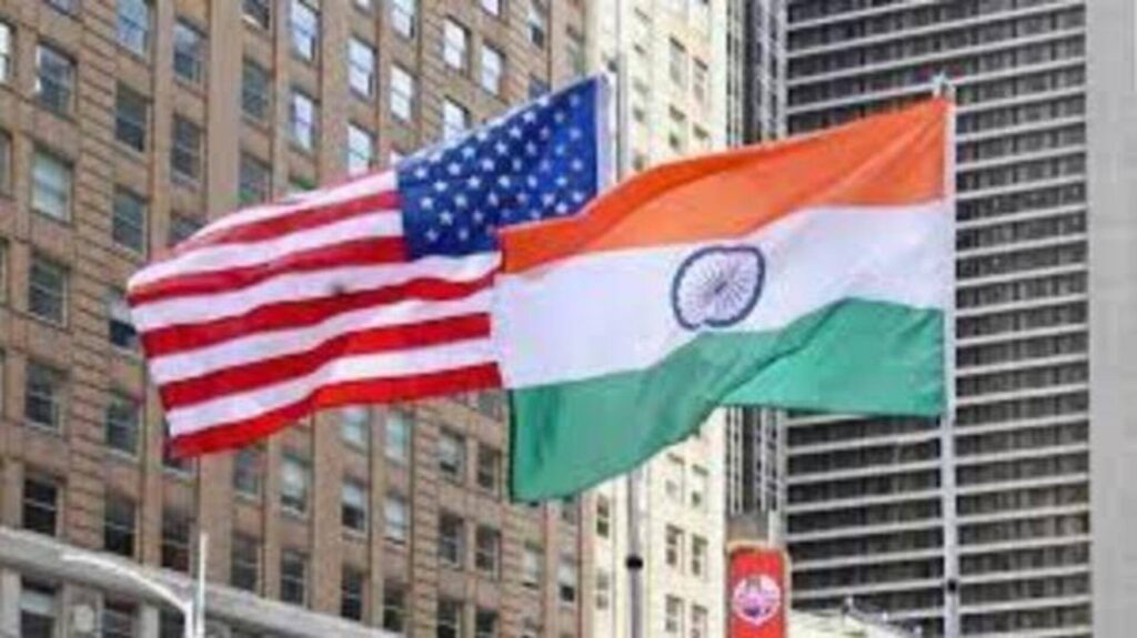 US Visa: అమెరికాలో వలసలపై కఠిన నిర్ణయాలు: సోష‌ల్ మీడియా పై నిఘా
