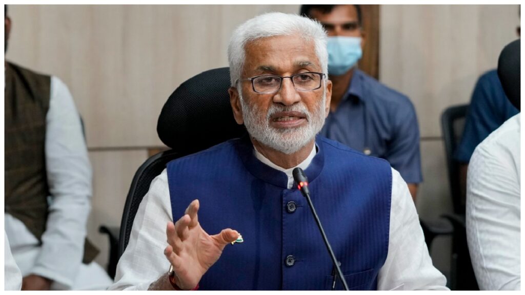 S.I.T. team: విజయసాయిరెడ్డిని ప్రశ్నిస్తున్న సిట్ బృందం