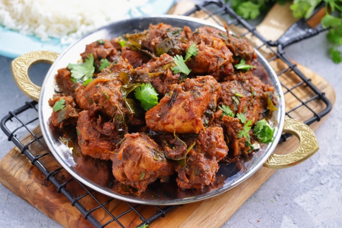 Chicken: అతిగా చికెన్ తింటే పేగు కాన్సర్ కు ఛాన్స్