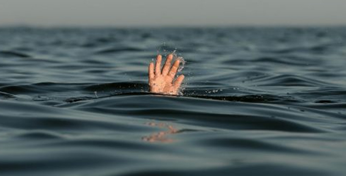 Godavari River: గోదావరిలో 8 మంది యువకుల గల్లంతు ఒక మృతదేహం లభ్యం