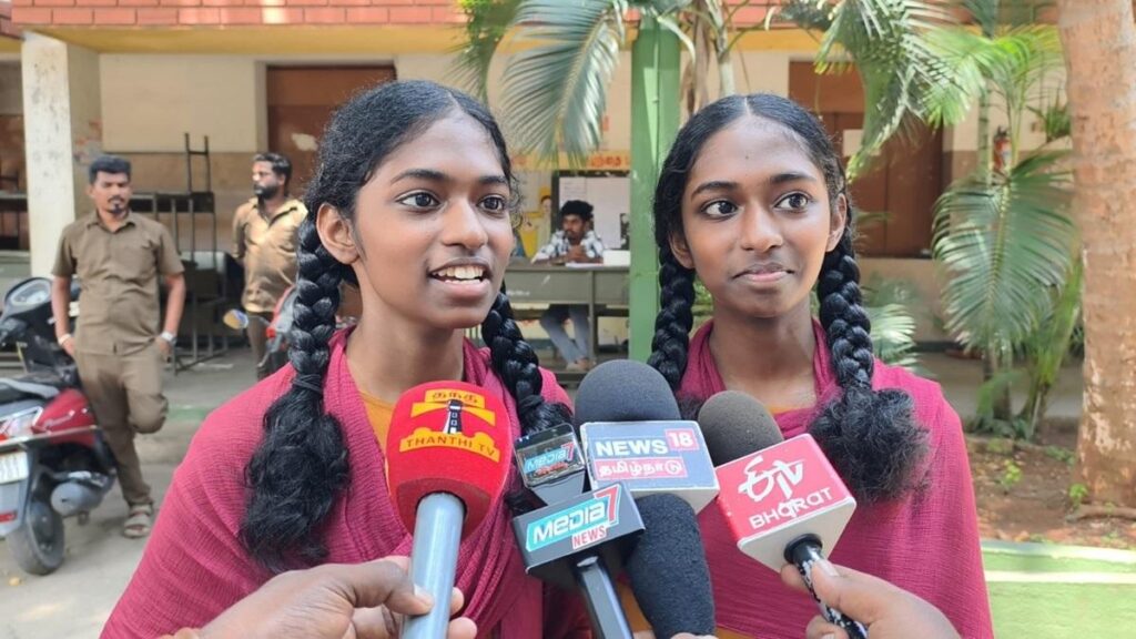 Twin Sisters: పదోతరగతి ఫలితాల్లో ఒకే ప్రతిభను కనబర్చిన కవలలు