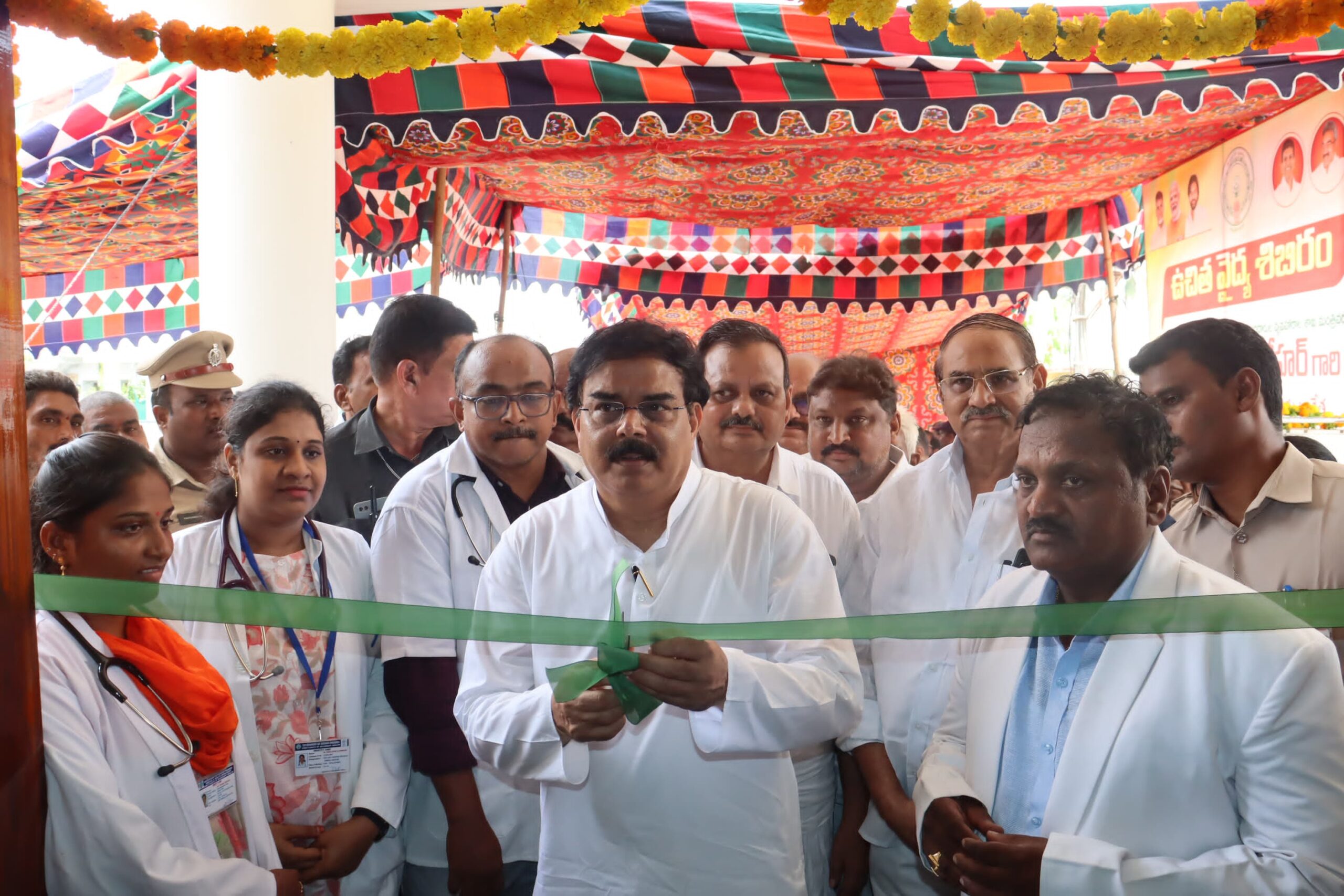 పేదలకు నాణ్యమైన వైద్యం అందించడమే లక్ష్యం:మంత్రి నాదెండ్ల