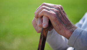 సీనియర్ సిటిజన్ల కోసం ఏపీ ప్రభుత్వం కీలక నిర్ణయం