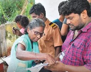 డాక్టర్ కావాలనే కోరికతో నీట్ పరీక్ష రాసిన బామ్మా