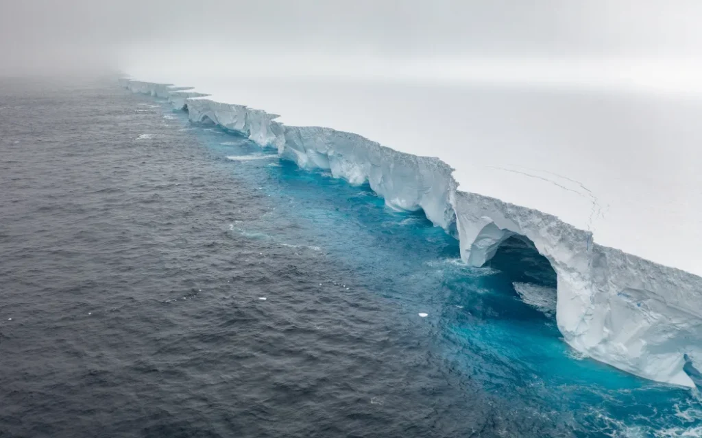 A23a Iceberg వేల ముక్కలుగా విడిపోతున్న ప్రపంచ అతిపెద్ద మంచు దిబ్బ నాసా