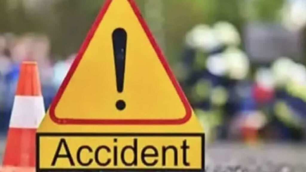 Accident : వికారాబాద్ జిల్లాలో ఘోర రోడ్డు ప్రమాదం .. నలుగురు మృతి