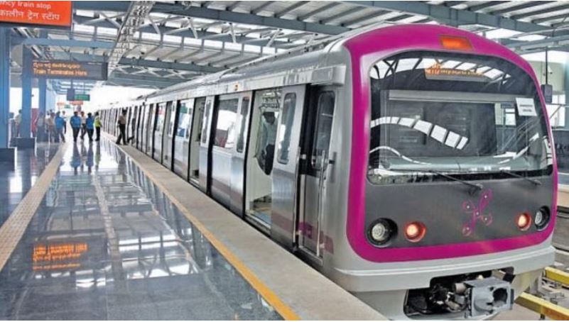 Bengaluru Metro: మహిళల ఫోటో తీసి సోషల్ మీడియాలో పోస్ట్..ఆపై కేసు నమోదు