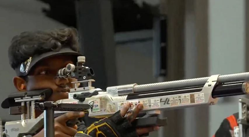 Pranav: జూనియర్‌ షూటింగ్‌ ప్రపంచకప్‌ లో ప్రణవ్‌కు కాంస్యం