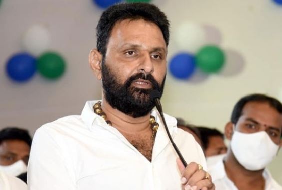 Kodali Nani: నానిని చూసేందుకు ఎవరూ రావద్దు: కుటుంబ సభ్యులు