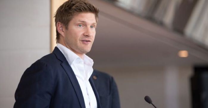 Shane Watson: ఈసారి ఆర్సీబీ టైటిల్ గెలుస్తుందన్న షేన్ వాట్సన్