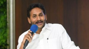 నాలో ఆ మార్పు తీసుకొచ్చింది చంద్రబాబే: జగన్