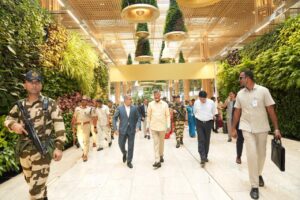 బెంగళూరు ఎయిర్ పోర్టుపై చంద్రబాబు ఏమన్నారంటే…!