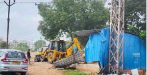 కూకట్ పల్లిలో హైడ్రా ఝలుం