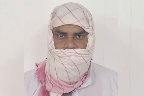 Indian SIM Cards : భారత సిమ్ కార్డులను పాక్‌కు పంపిన నిందితుడు అరెస్ట్