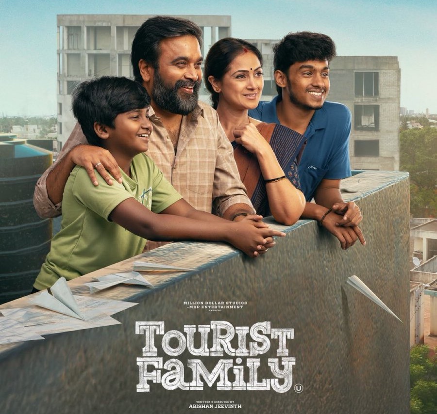 Khushbu: 'టూరిస్ట్ ఫ్యామిలీ' సినిమాపై కుష్బూ ప్రశంసలు