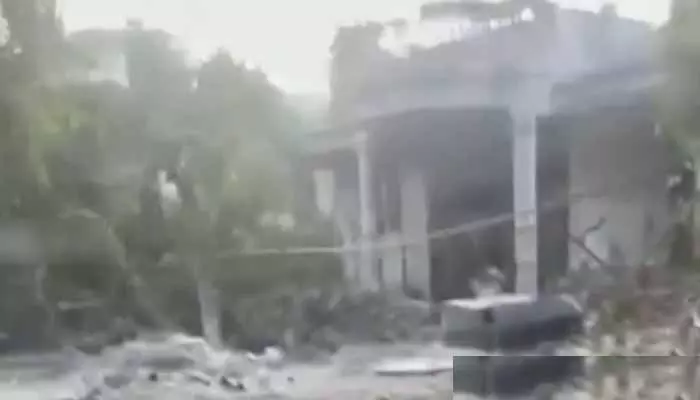 Operation Sindoor: జమ్మూలోని ఆలయంపై పాక్ మిస్సైల్ దాడి.. తిప్పికొట్టిన భారత సైన్యం