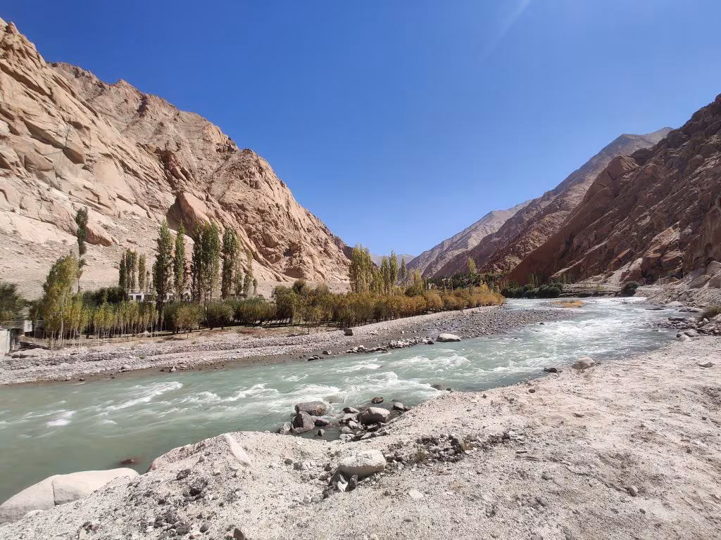 Pakistan : సింధూ జలాలపై కాళ్ల బేరానికి పాకిస్థాన్!