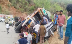 క‌డ‌ప జిల్లాలో ఘోర రోడ్డు ప్ర‌మాదం … ఐదుగురు మృతి