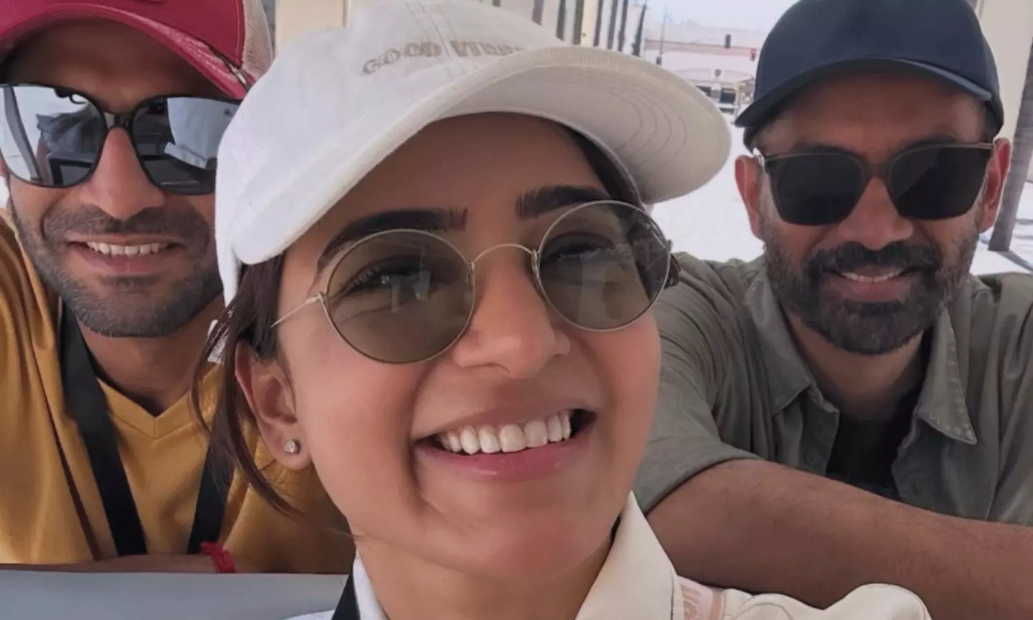 Samantha దర్శకుడు రాజ్‌తో దిగిన ఫోటోను షేర్ చేసిన సమంత