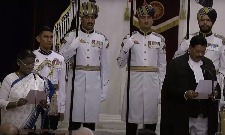 JUSTICE: 52వ సీజేఐగా జస్టిస్ బీఆర్ గవాయ్ ప్రమాణ స్వీకారం