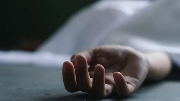 Krishnendu Das: బాలుడిని కొట్టిన దుకాణం యజమాని..అవమానంతో ఆత్మహత్య