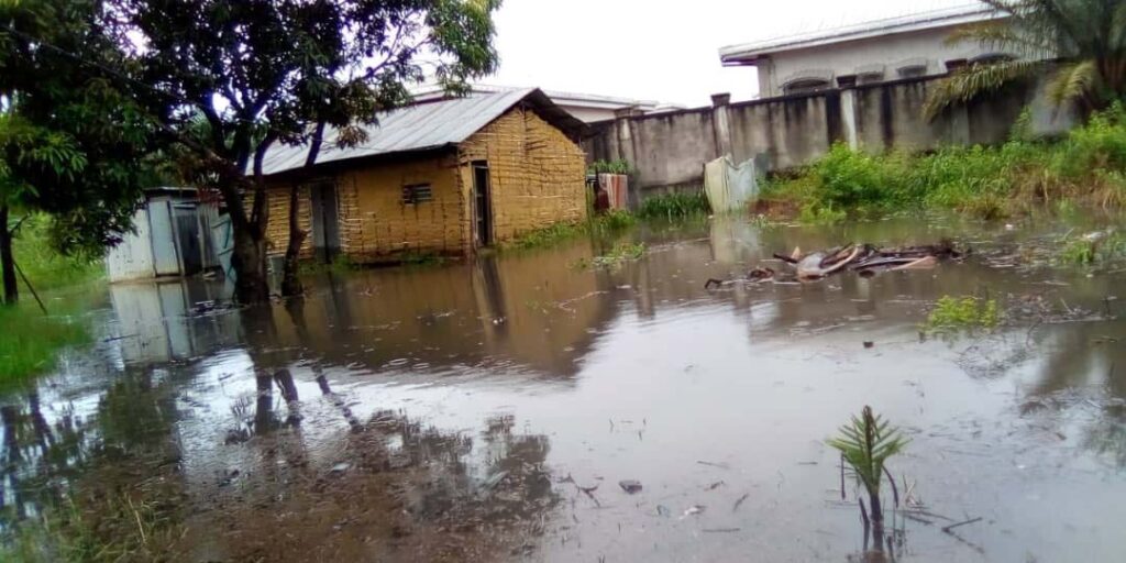 Floods : కాంగోలో బీభత్సం సృష్టించిన వరదలు