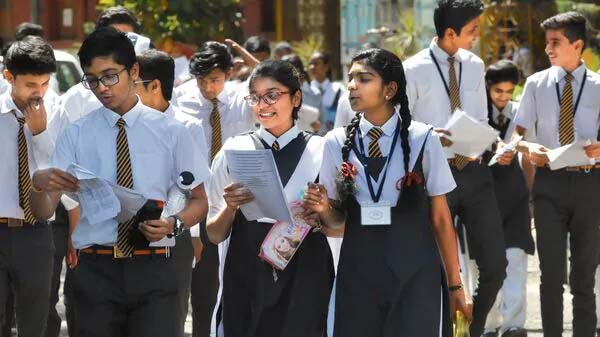 CBSE CLASS 12 RESULTS  :  సీబీఎస్‌ఈ 10, 12వ తరగతి ఫలితాలు విడుదల