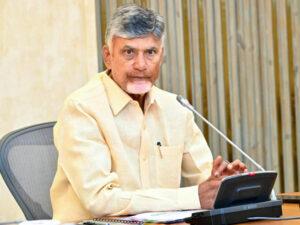 యోగ దినోత్సవం ఘనంగా నిర్వహించాలన్న సీఎం చంద్రబాబు