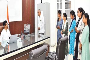 ప‌దో త‌ర‌గ‌తిలో స‌త్తాచాటిన విద్యార్థులకు ఉచిత విమాన ప్రయాణం