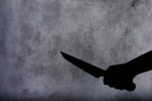 భర్త ప్రైవేట్ భాగాలపై దాడి ఆ తర్వాత భార్య ఆత్మహత్య