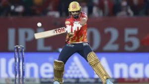 యువ ఆటగాళ్ల సెంచరీలు చేతిచెదిరాయి