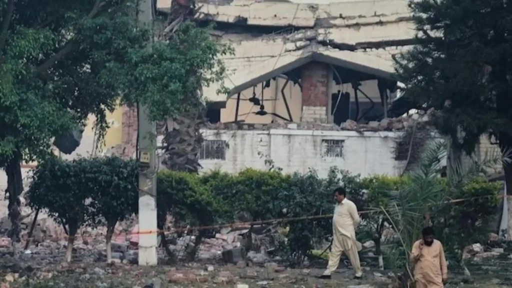  Operation Sindoor : భారత్ ఆపరేషన్ సింధూర్ ద్వారా పాక్‌లో 100 మంది ఉగ్రవాదులను హతమార్చింది