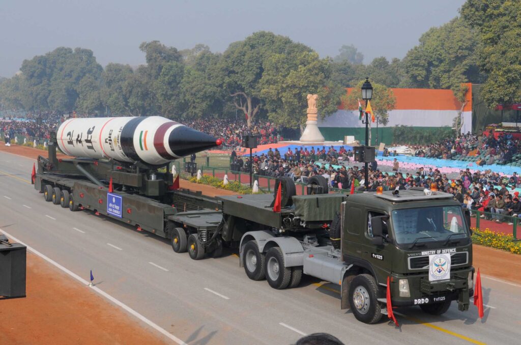 India missile: మరిన్ని ఎస్‌-400 ఎయిర్‌ డిఫెన్స్‌ మిస్సైల్‌ కొనే యోచనలో భారత్‌?