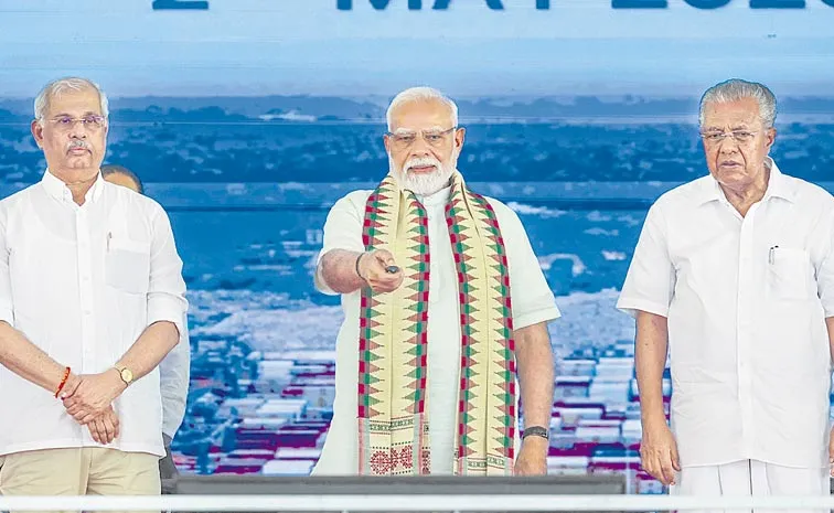 Modi : శశిథరూర్ తో నా ఫోటో చూసి కాంగ్రెస్కు నిద్రపట్టదు