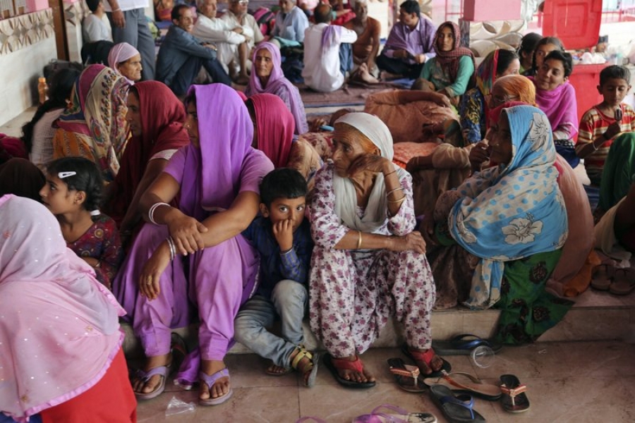 Operation Sindoor: కష్టాల్లో పాకిస్థాన్.. నీళ్లు కట్, పిండి ధర రూ.600..