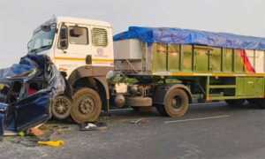 ఒంగోలు సమీపంలో రోడ్డు ప్రమాదం..ఐదుగురు మృతి