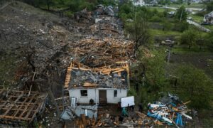 ఉక్రెయిన్ సరిహద్దు గ్రామాలను స్వాధీనం చేసుకున్న రష్యా