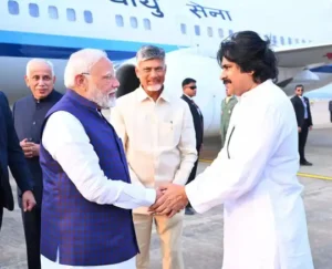 మోదీకి చంద్రబాబు, పవన్ కల్యాణ్ ఘన స్వాగతం