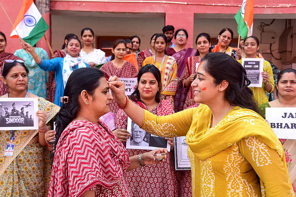 school teacher sindoor