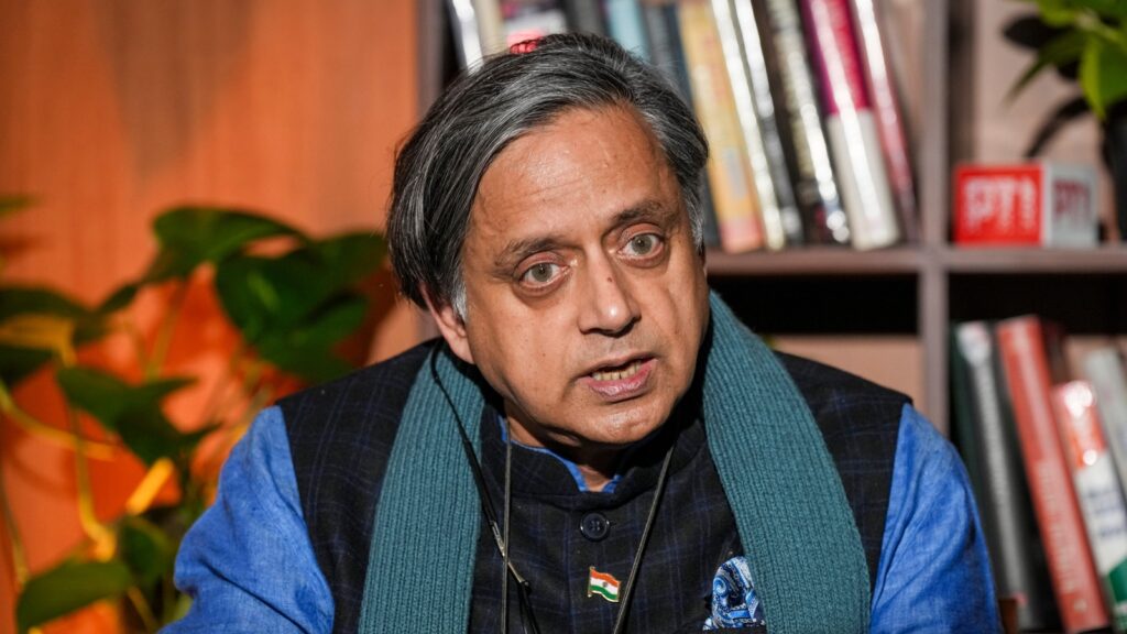 Shashi Tharoor: ఉగ్రవాదంపై మోదీ చర్యలను ప్రశంసించిన శశిథరూర్ మండిపడ్డ.. కాంగ్రెస్ నేతలు