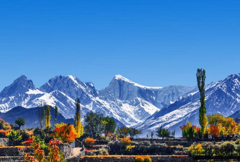 Hunza Valley: భారత్ పాక్ మధ్య అందమైన లోయ హుంజా