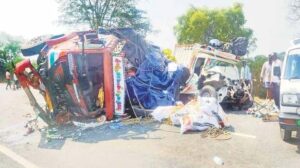 వినుకొండ లో ఘోర రోడ్డు ప్రమాదం