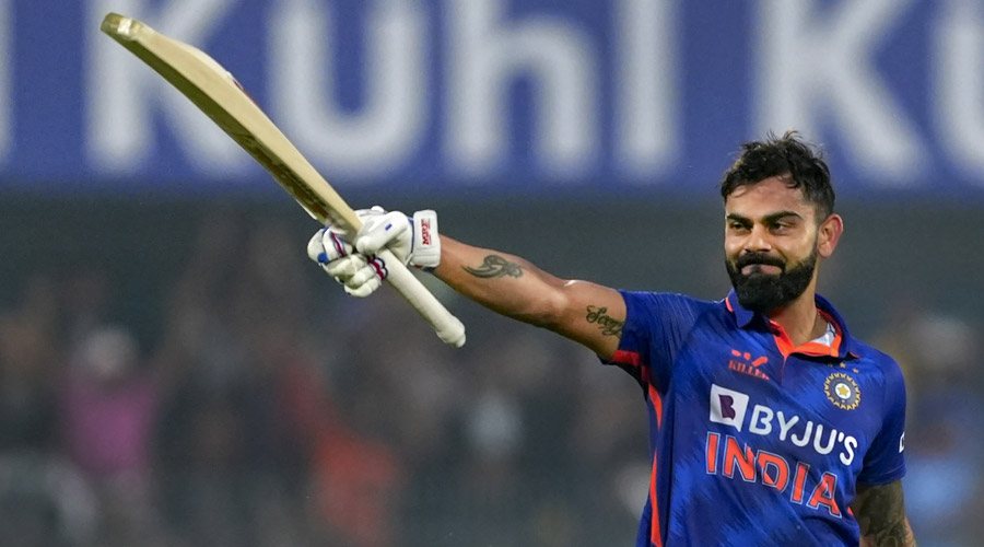 Virat Kohli: కోహ్లీ రిటైర్మెంట్‌పై స్పందించిన గంభీర్, సెహ్వాగ్