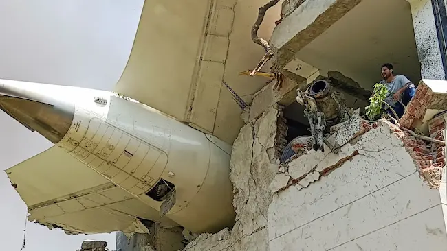 Plane Crash: పెరుగుతున్న సాంకేతిక సమస్యలు కుప్ప కూలుతున్న విమానాలు