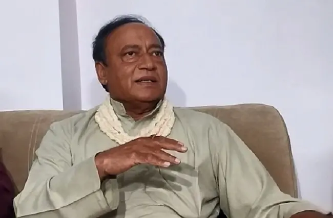 Laxman Singh: రాహుల్‌ గాంధీపై దిగ్విజయ్ సింగ్ సోదరుడు తీవ్ర వ్యాఖ్యలు.. పార్టీ నుంచి సస్పెండ్