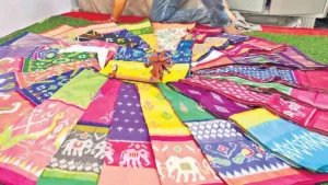 ఆగస్టు 15న మహిళా శక్తి చీరల పంపిణి